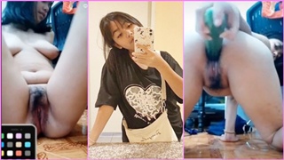 คอลเสียว วัยรุ่นสาวหีสวย เปิดกล้องช่วยตัวเอง เอาแตงกวายัดรูหีโคตรเด็ด