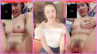 คอลเสียว น้องมุ้ยสาวลาว โชว์เบ็ดหีหน้ากล้อง